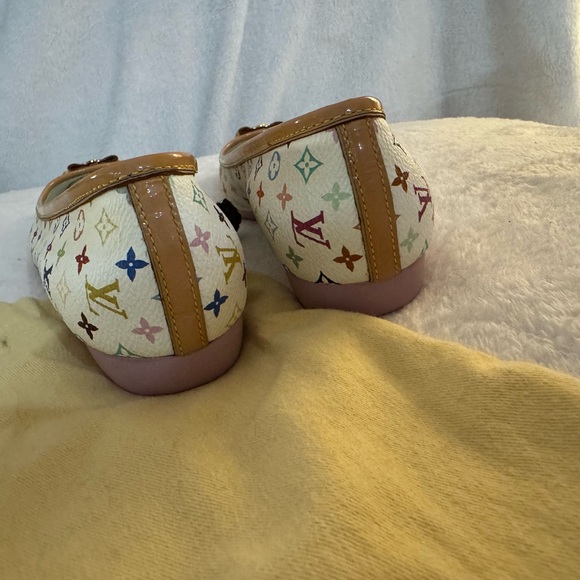 Louis Vuitton flats - Picture 5 of 10